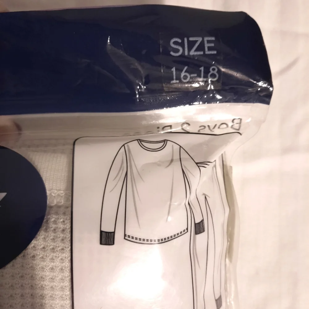 Boys thermal set Size 16-18